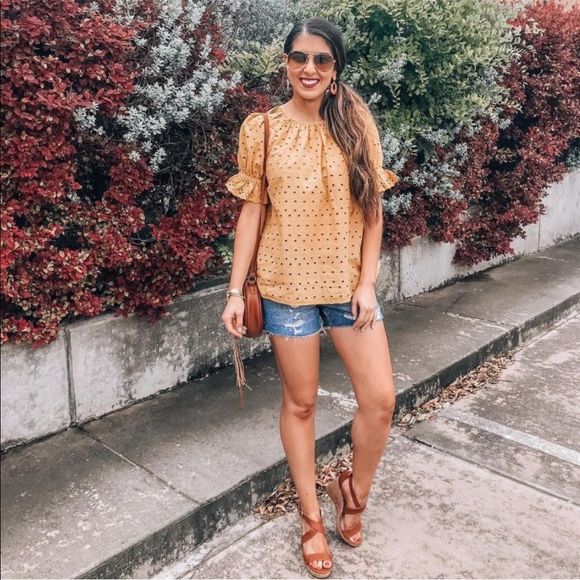 🆕 Universal Thread Gold Top - Picture 5 of 6